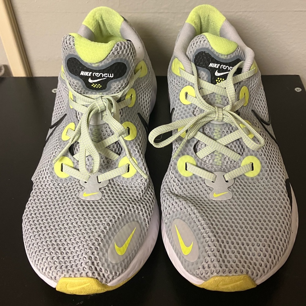 Nike renew women’s 8.5 well used lots of life left